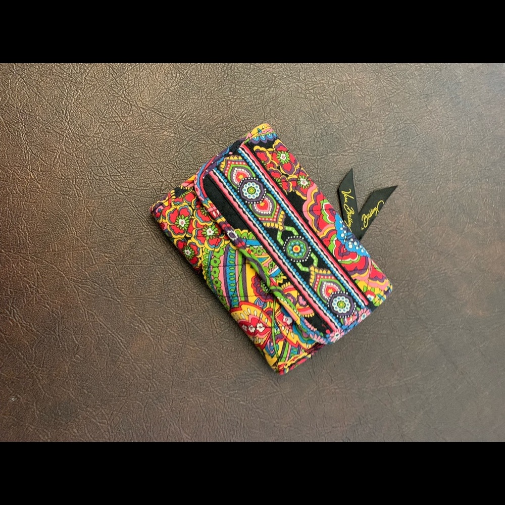 Vera Bradley wallet Symphony in Hue